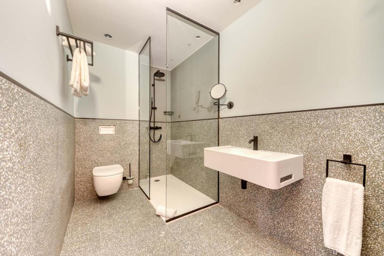 Mah Hotel Saint-Ghislain Ngoại thất bức ảnh