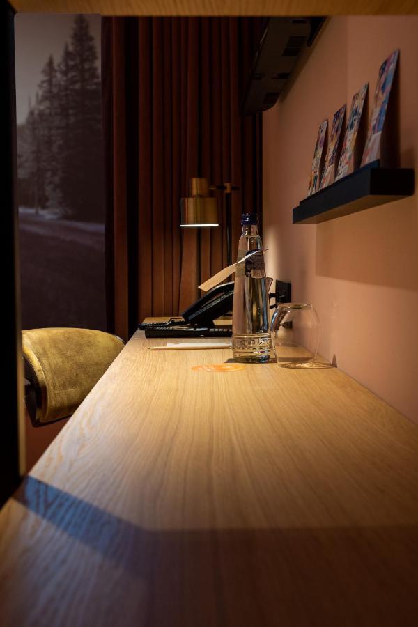 Mah Hotel Saint-Ghislain Ngoại thất bức ảnh